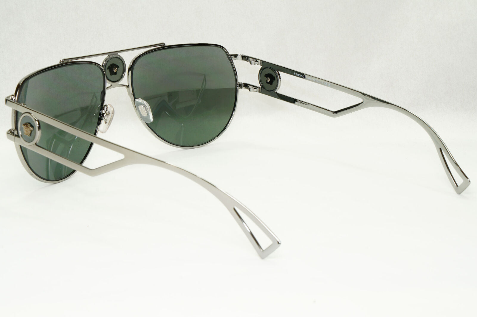 Versace Sunglassess Silver Mirror Gunmetal Pilot Medusa MOD VE 2225 1001/6G