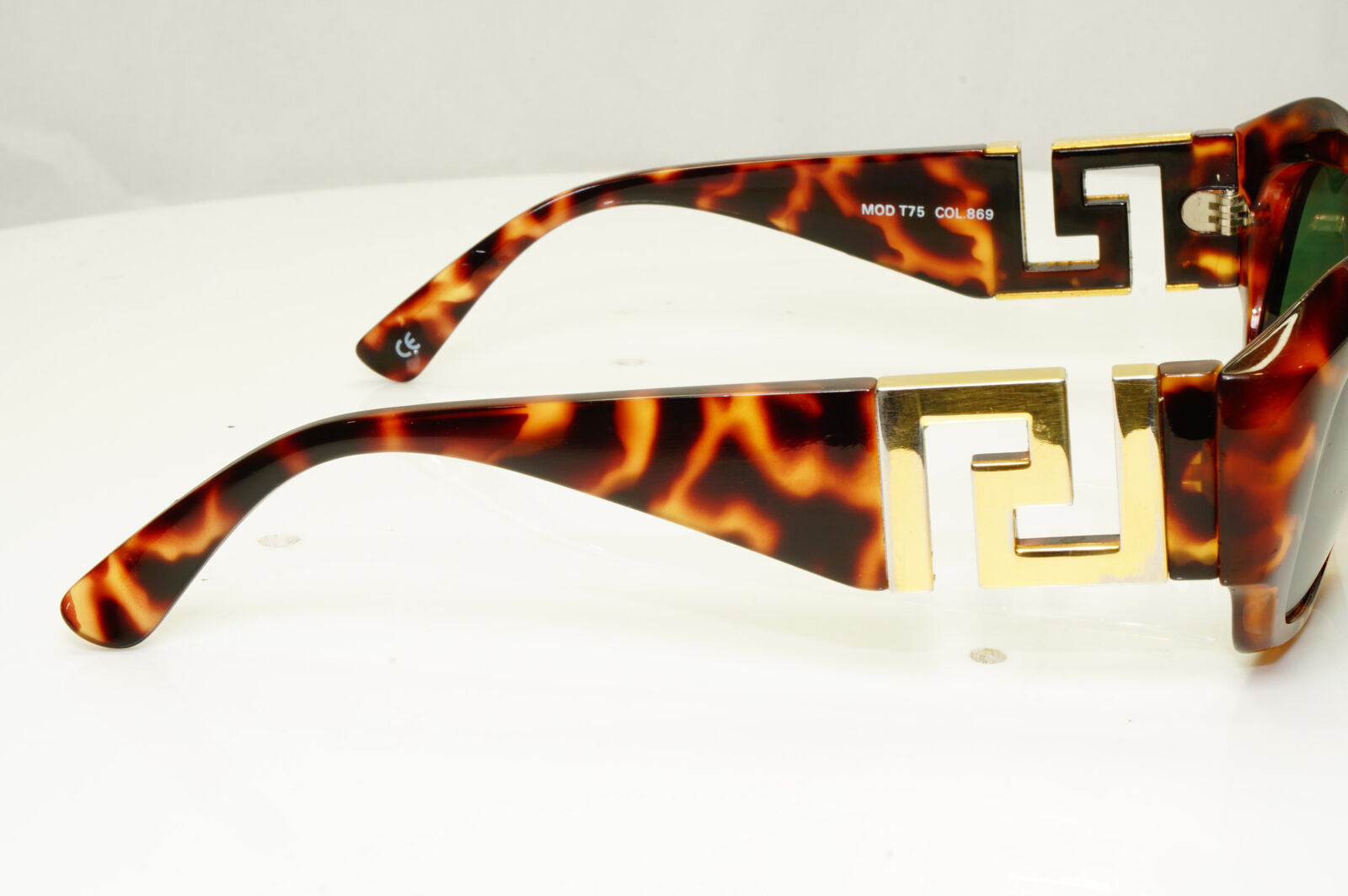 Authentic Gianni Versace Mens Womens Vintage Sunglasses 1996 MOD T75 869 34830