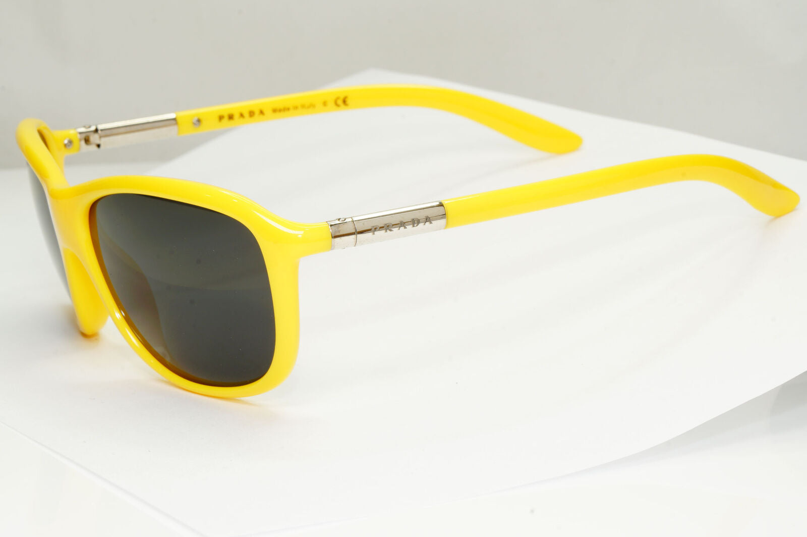 Prada 2011 Sunglasses Black Yellow Square Wrap PR08MS SPR 08M GKD-3M1 240123