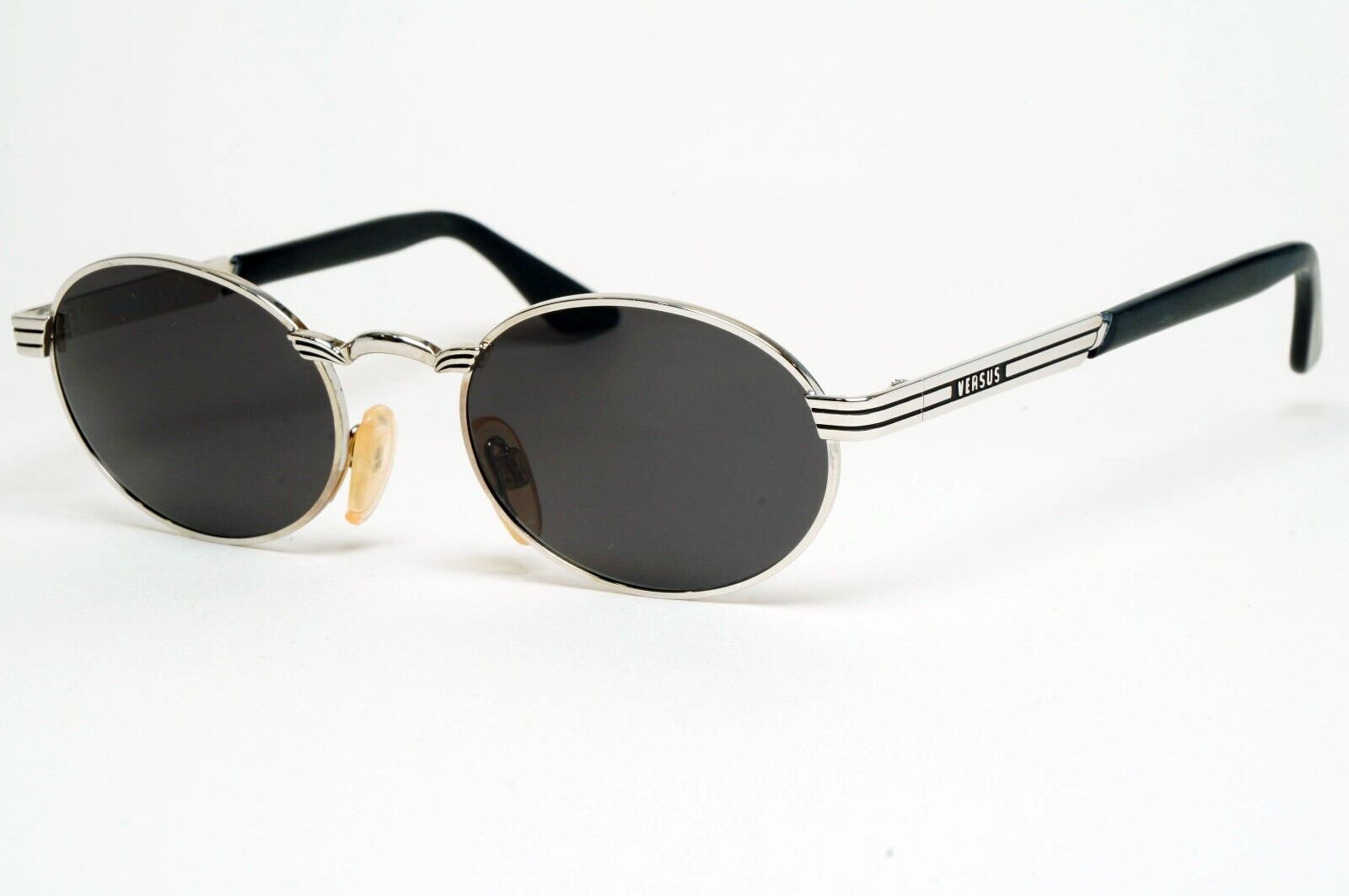 Versus Sunglasses 1996 by Gianni Versace Vintage Silver Oval MOD F07 COL 12M
