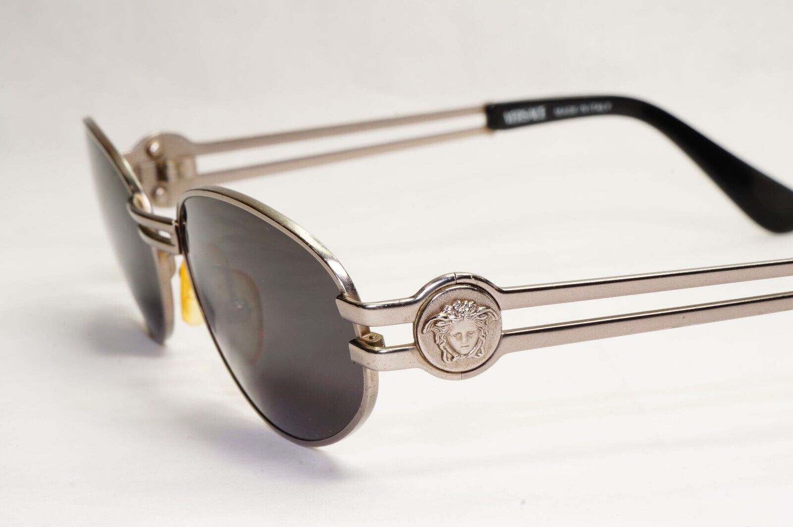 Gianni Versace Sunglasses 1995 Vintage Oval Medusa Gunmetal MOD S41 948 270324