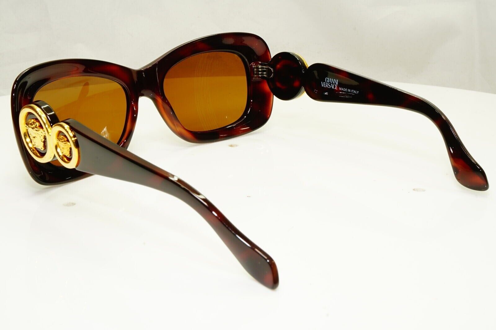 Gianni Versace 1996 Womens Vintage Gold Medusa Sunglasses MOD 417 COL 900