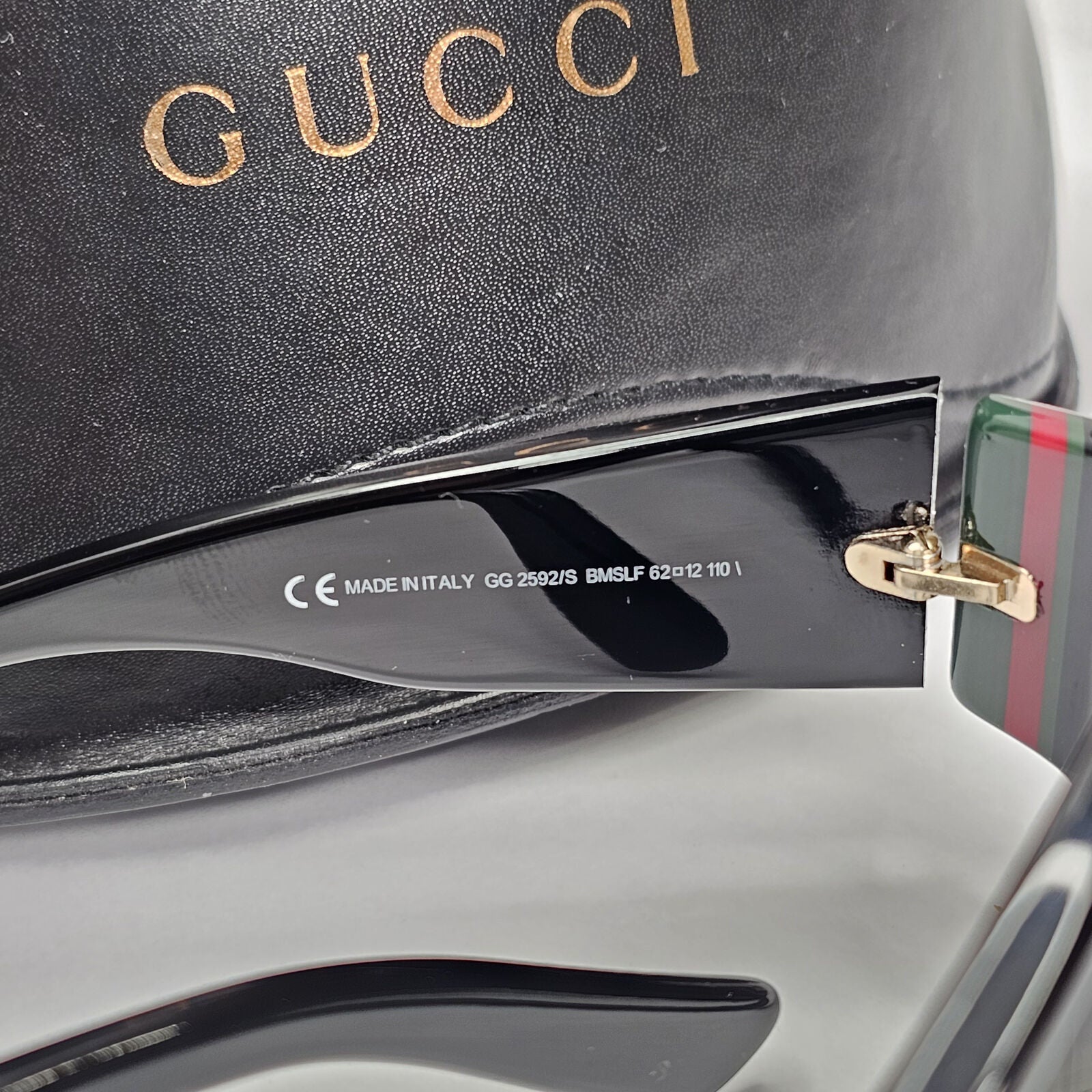 Gucci Sunglasses 1999 Vintage Black Gradient Red Green GG 2592/S BMSLF 131223
