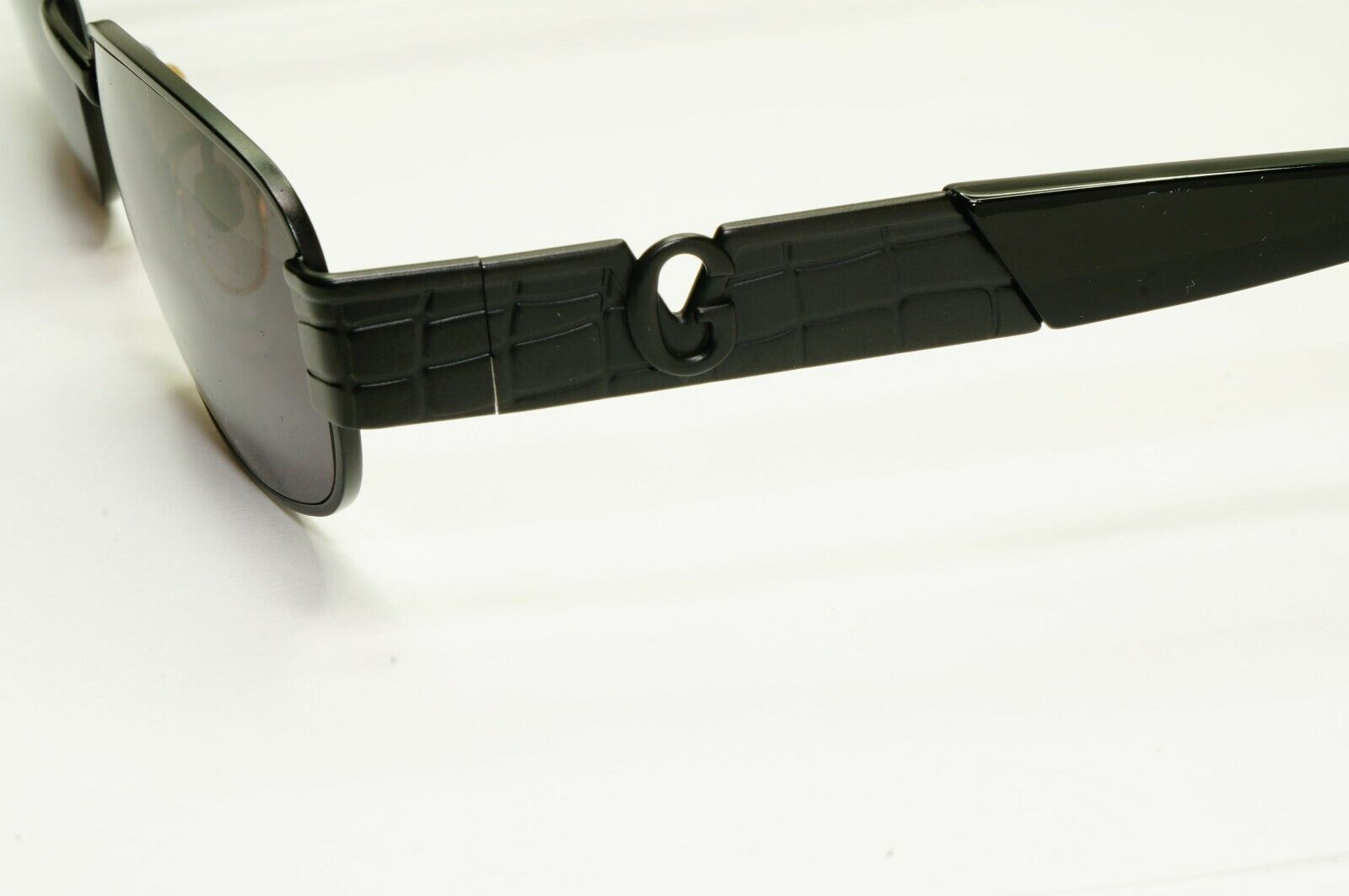 Gianni Versace 1996 Vintage Black Rectangle Metal Sunglasses MOD S21 COL 028