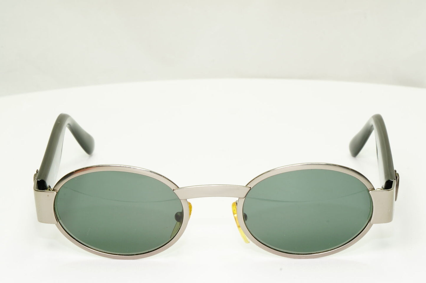 Gianni Versace 1996 Sunglasses Oval Green Black Silver GV MOD S48 COL 948 050822