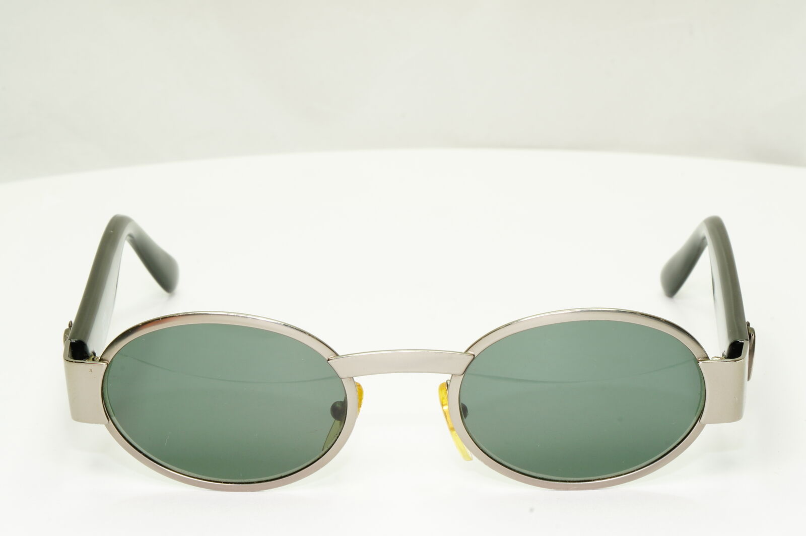 Gianni Versace 1996 Sunglasses Oval Green Black Silver GV MOD S48 COL 948 050822