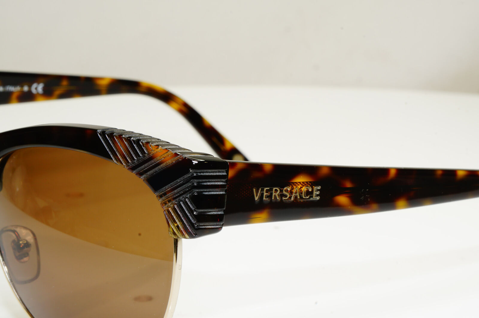 Authentic VERSACE Womens Vintage Sunglasses Brown Square 4222 108/T3 29315
