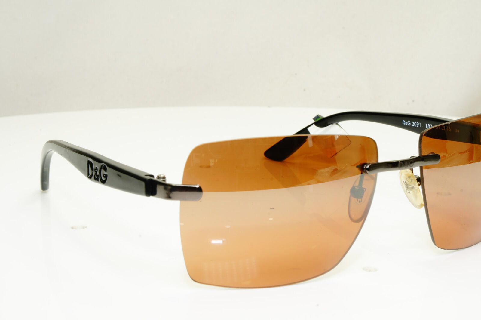 Authentic DOLCE & GABBANA Womens Vintage Sunglasses Black D&G 2091 187 30826