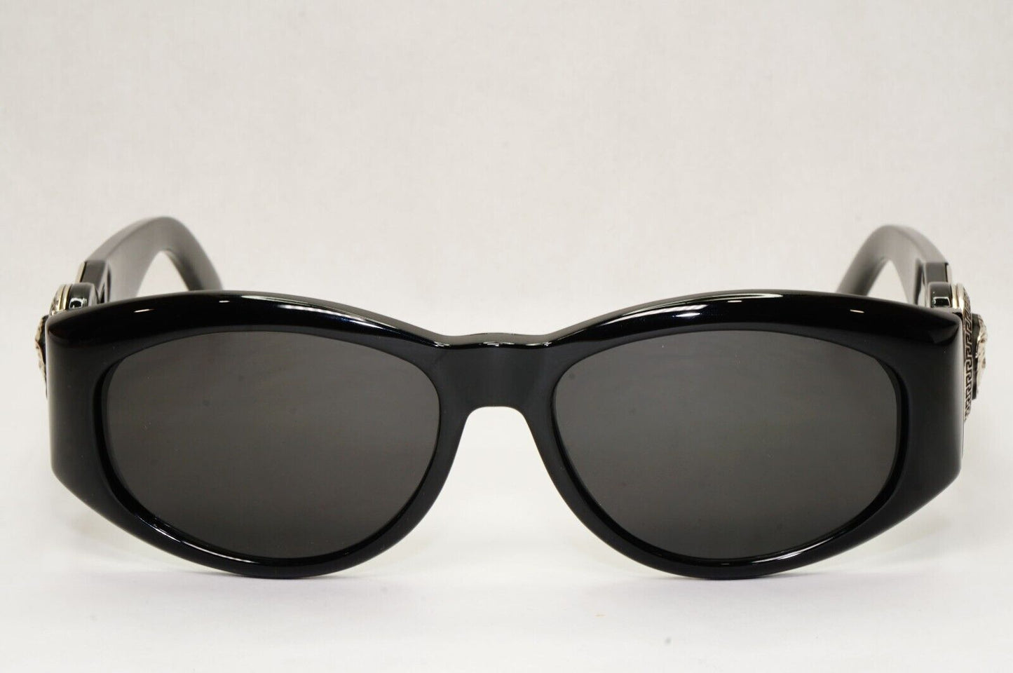 Gianni Versace Sunglasses 1996 Vintage Black MOD 424/S COL 852 Biggie 111223