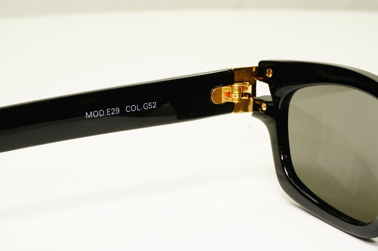 Versus by Gianni Versace 1996 Sunglasses Gold Lion Black MOD E29 COL G52 [A]