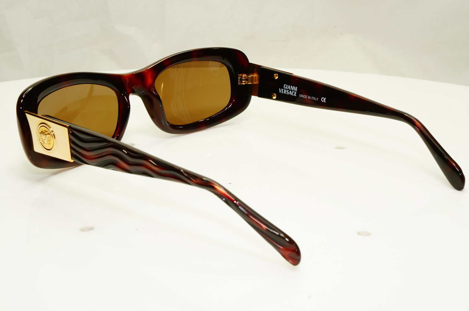 Gianni Versace 1996 Unisex Vintage Gold Medusa Sunglasses MOD 257/M COL 375