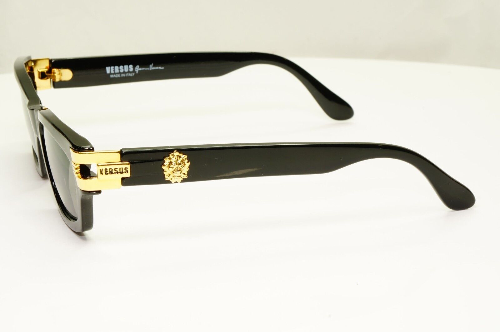 Versus by Gianni Versace 1996 Sunglasses Gold Lion Black MOD E29 COL G52 [A]