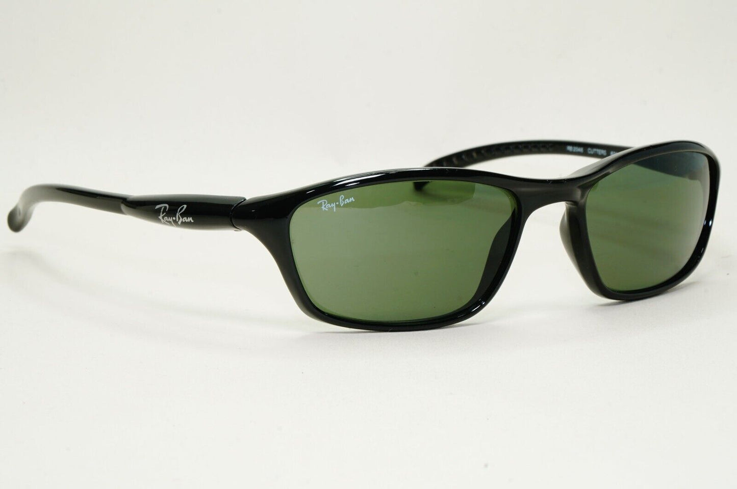 Ray-Ban Sunglasses 2005 Vintage Black Green Glass RB 2046 Cutters 601 011124