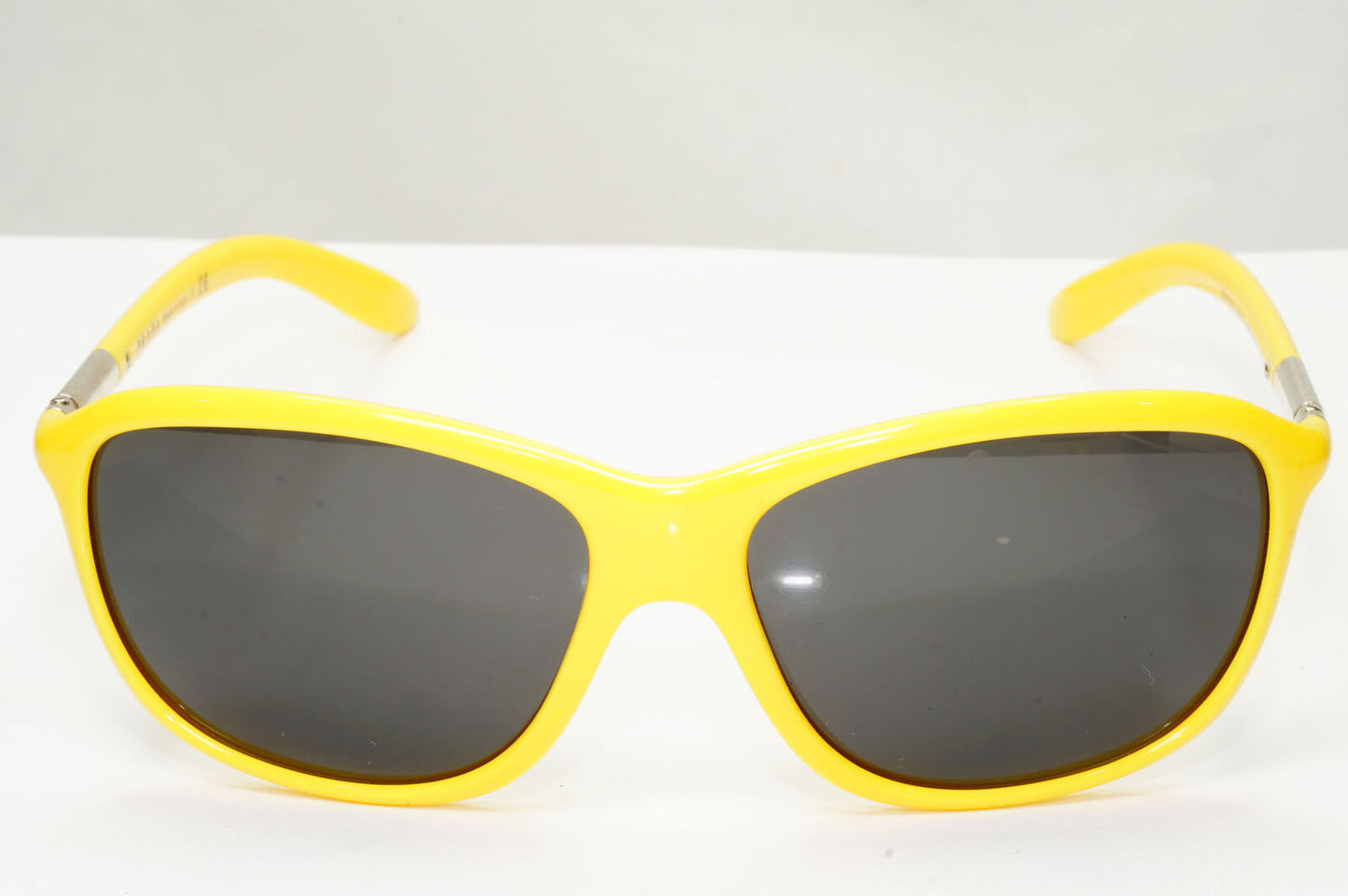 Prada 2011 Sunglasses Black Yellow Square Wrap PR08MS SPR 08M GKD-3M1 240123