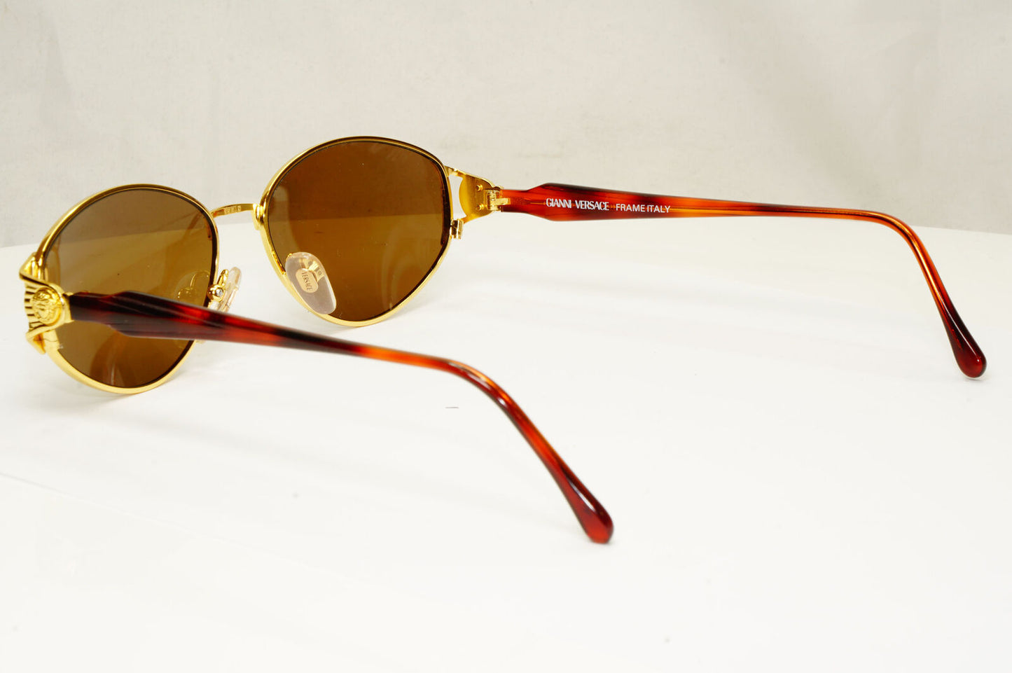 Gianni Versace 1995 Vintage Gold Medusa Unisex Brown Sunglasses MOD G46 COL 19L