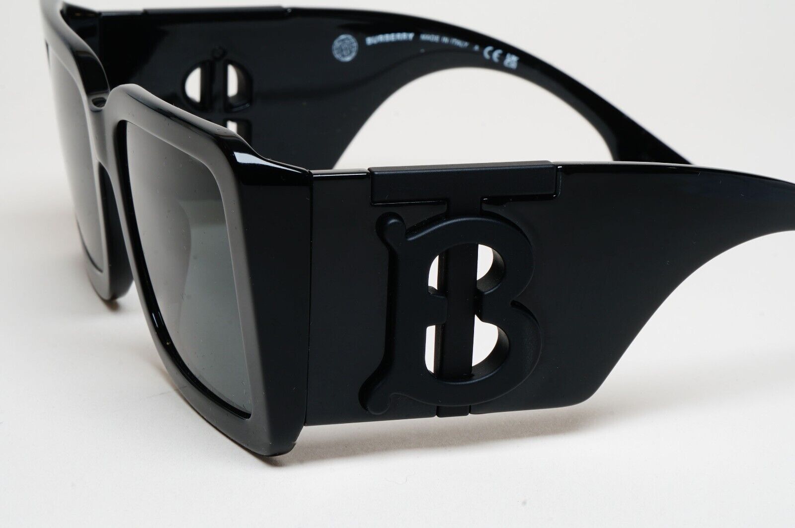 Burberry Sunglasses Black Oversized Square Large Heavy BE 4406-U 4093/87 55mm