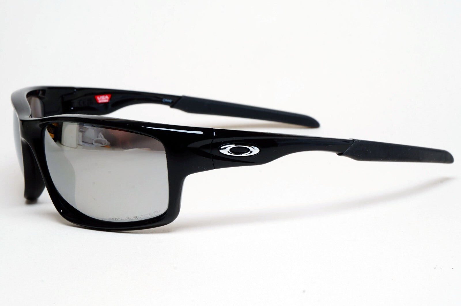 Oakley Sunglasses Polarized Canteen Black Silver Chrome Iridium OO 9225 08