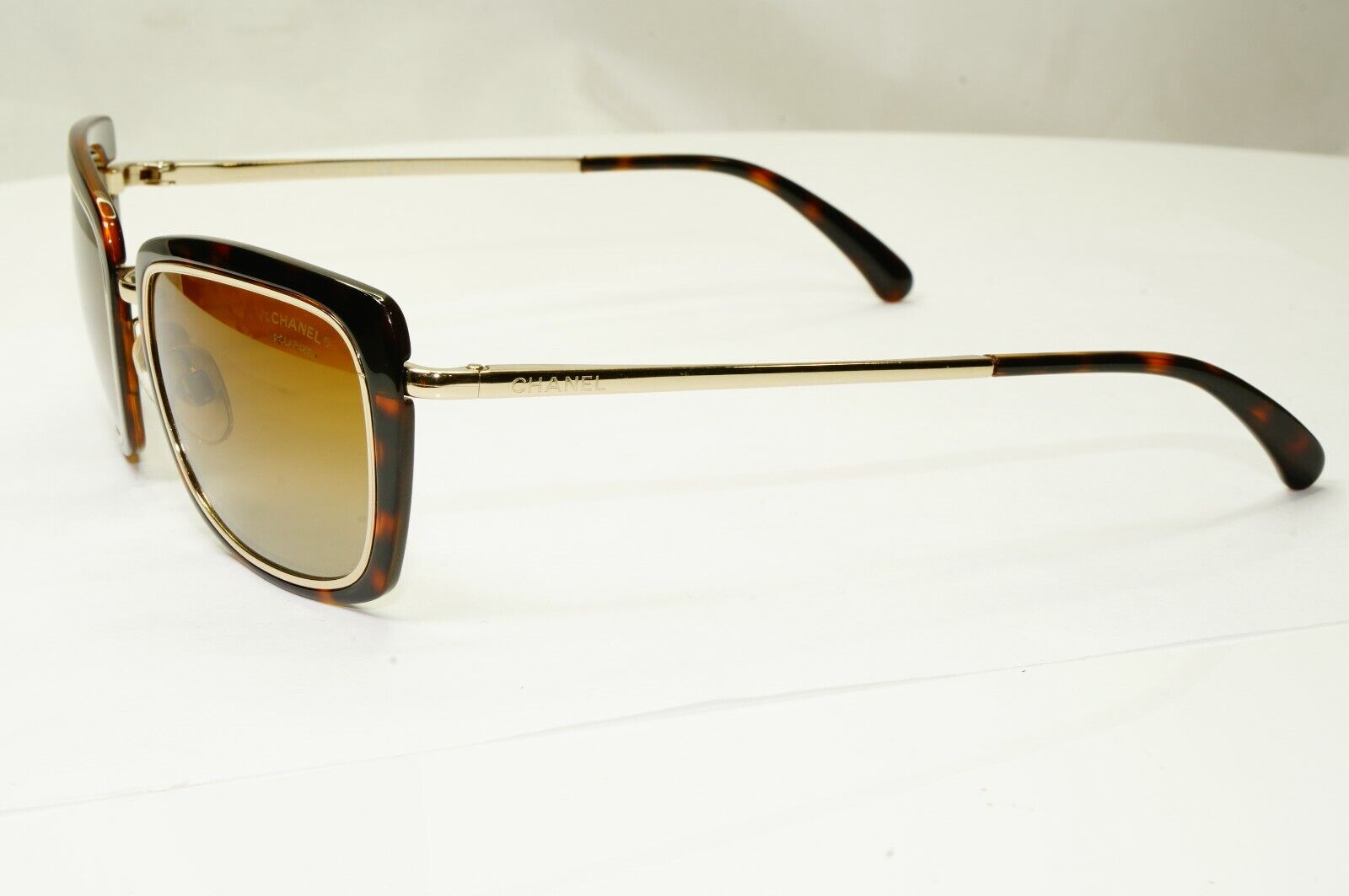 Authentic CHANEL Polarized Sunglasses Gold Brown Havana Model 5203 395/S9 27490