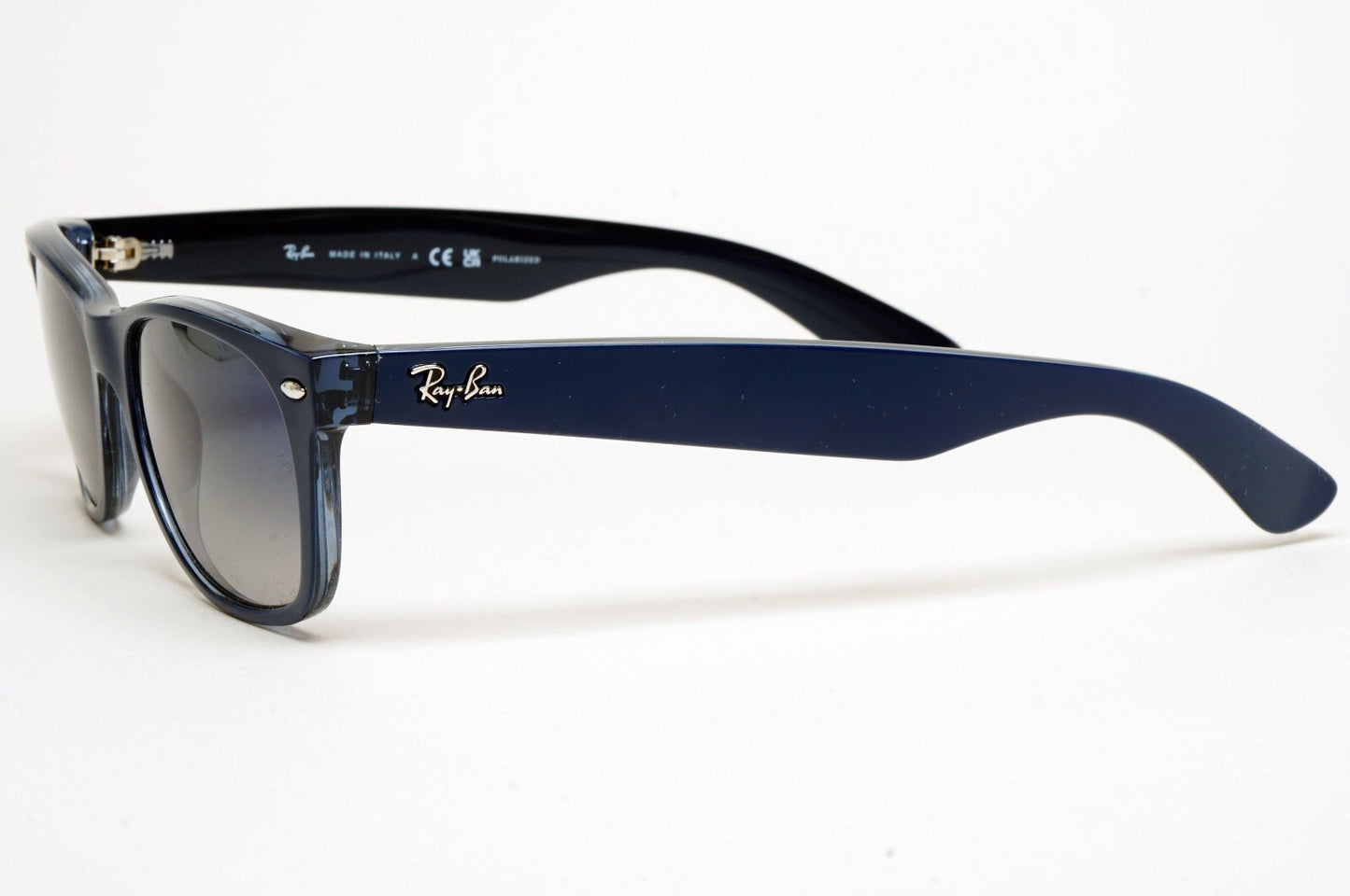Ray-Ban Sunglasses Polarised New Wayfarer Blue Graident RB 2132 6607/78 52mm