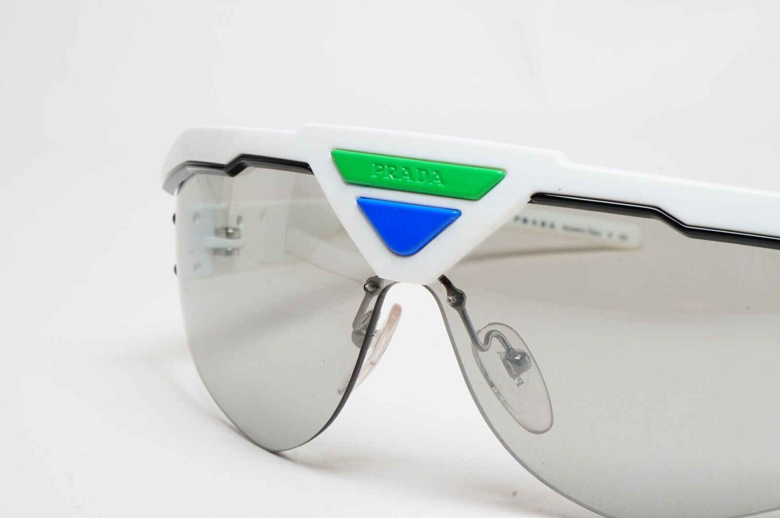 Prada Sunglasses Triangle White Shield Catwalk PR69VS SPR 69V 461-1I2 231124