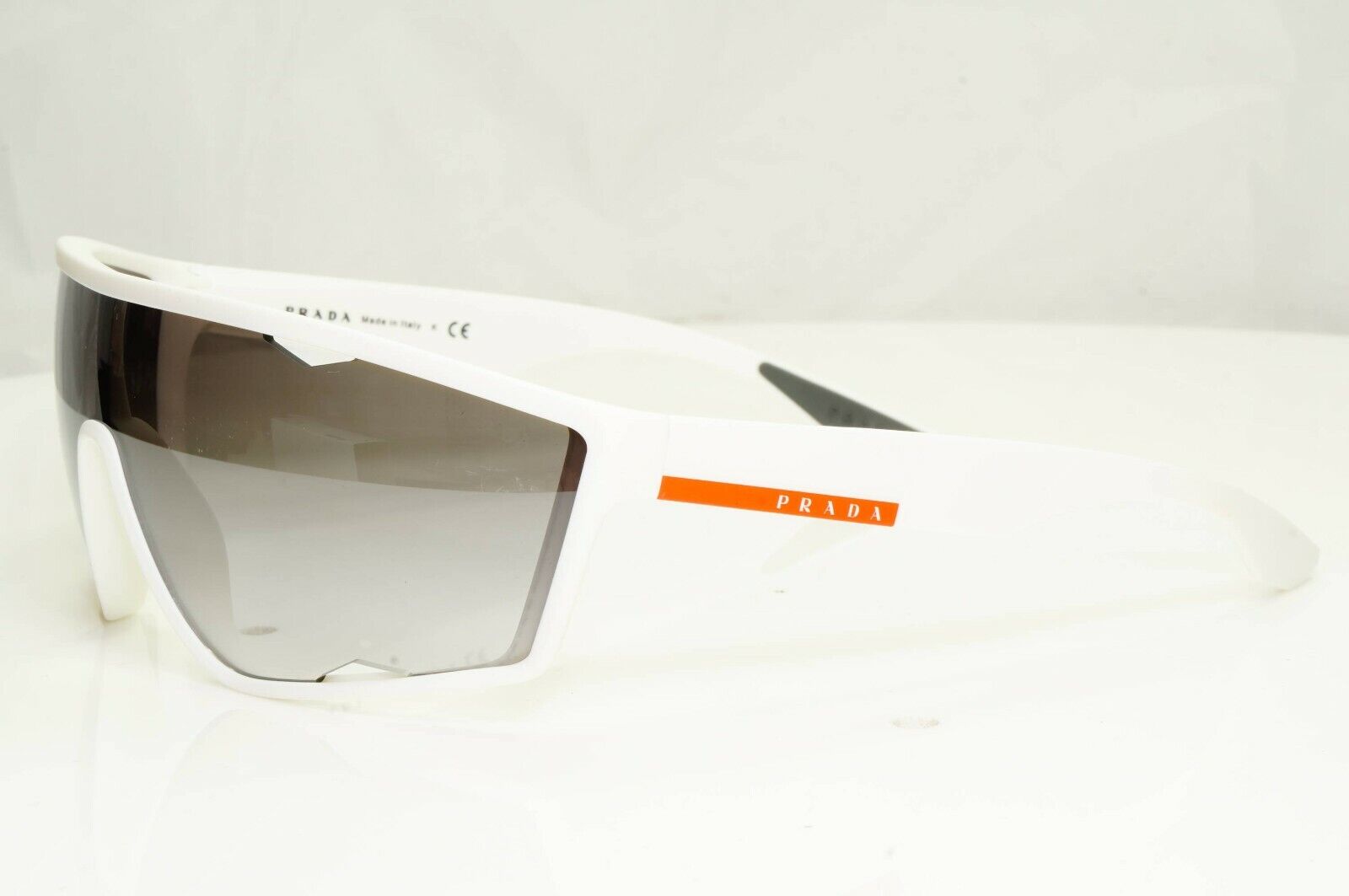 Authentic Prada Mens Sunglasses White Grey Silver Shield Visor SPS 09U TWK-5O0