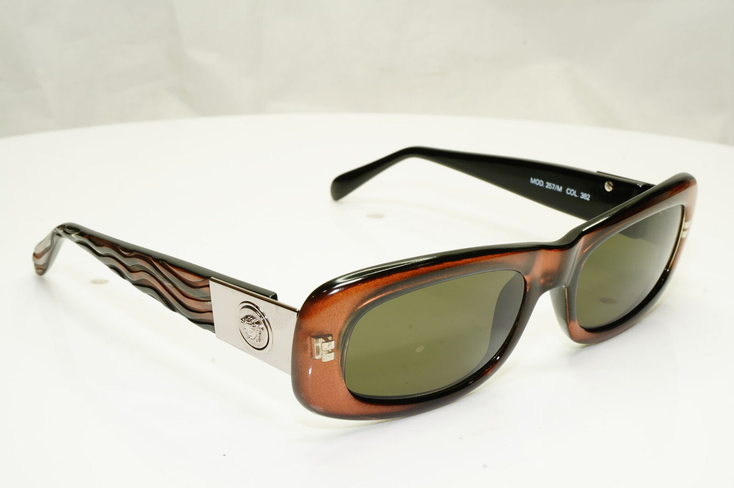 Gianni Versace 1996 Unisex Vintage Brown Medusa Sunglasses MOD 257/M COL 382