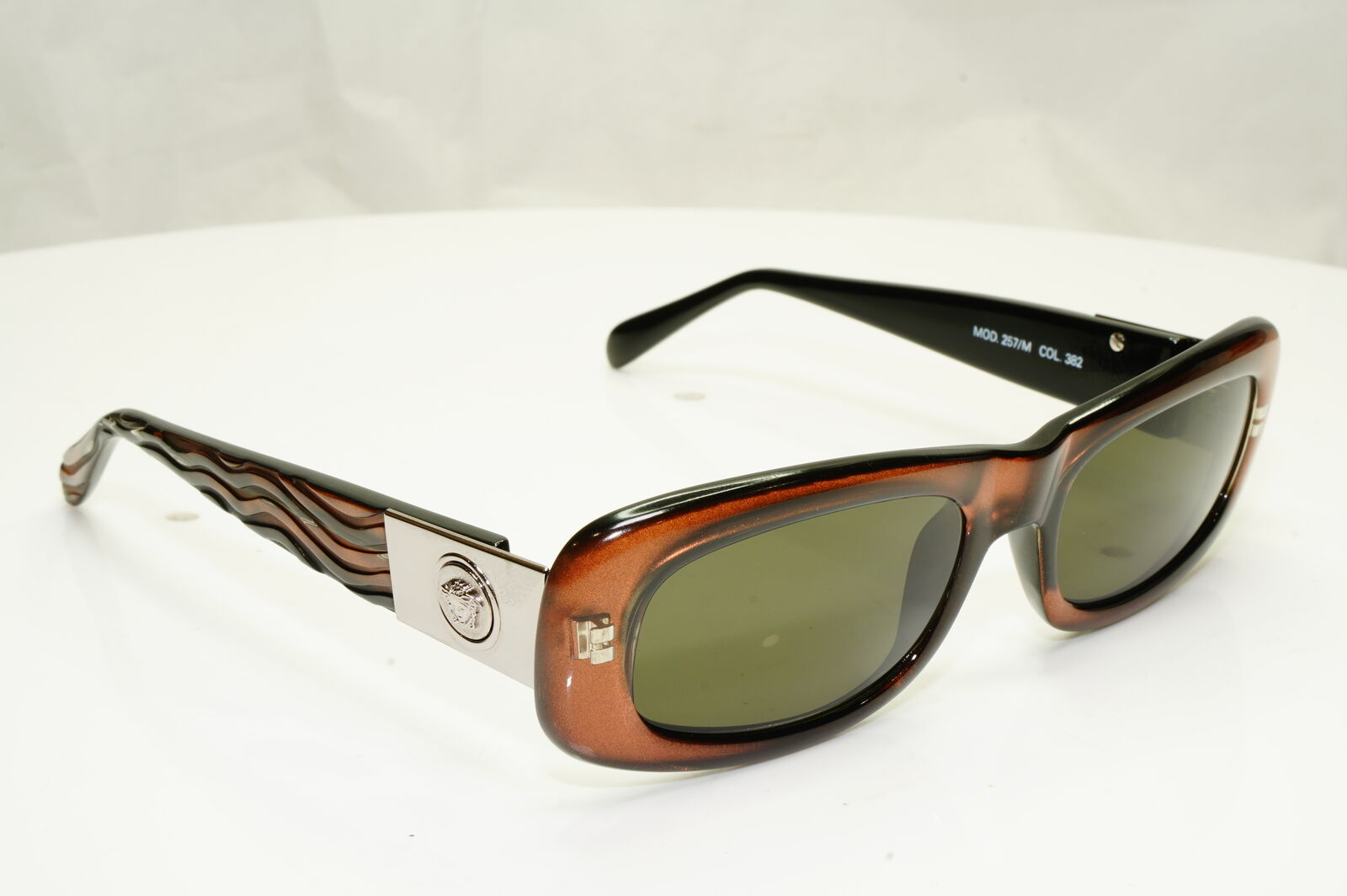 Gianni Versace 1996 Unisex Vintage Brown Medusa Sunglasses MOD 257/M COL 382