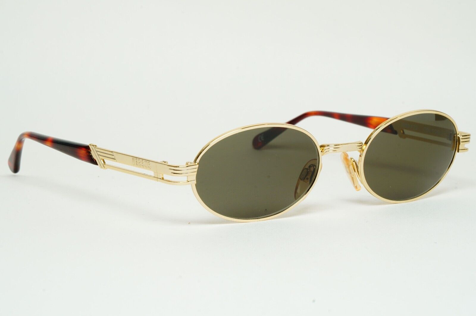 Versus Sunglasses 1996 by Gianni Versace Vintage Gold Oval MOD F22 COL 030