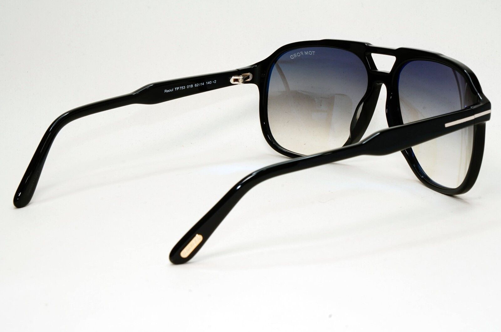 Tom Ford Sunglasses Raoul Black Glossy Pilot Gradient Grey TF 753 FT0753 01B