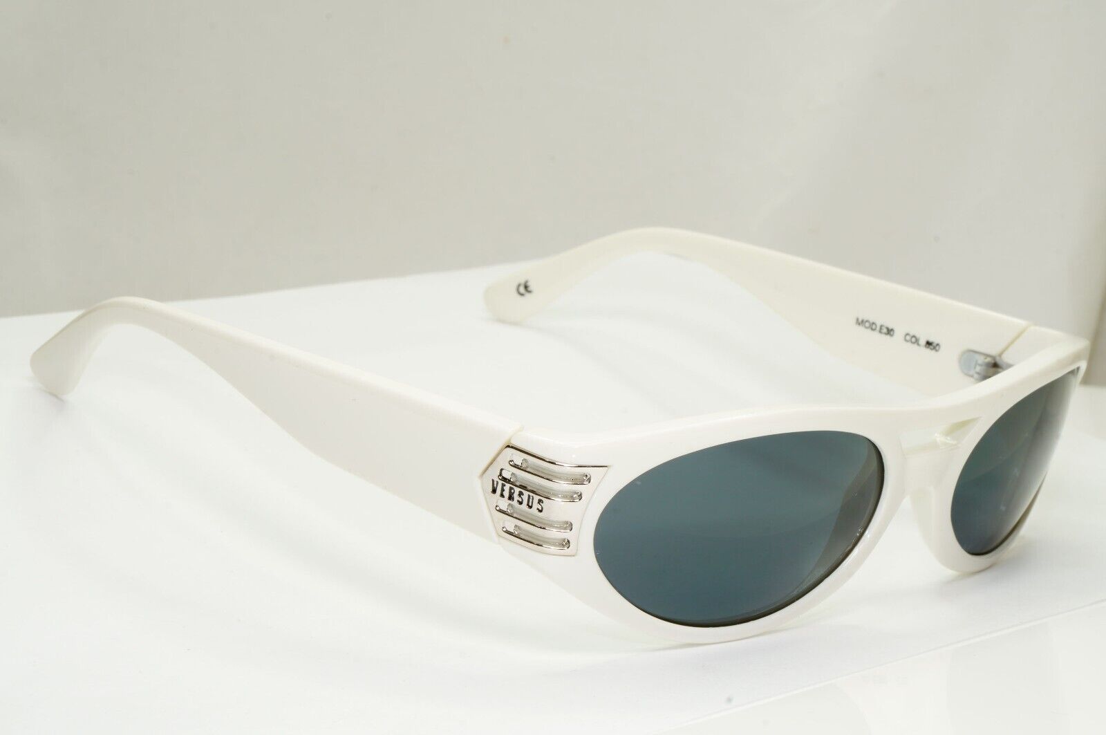 Versus Sunglasses 1996 by Gianni Versace Vintage White Grey MOD E30 COL 850